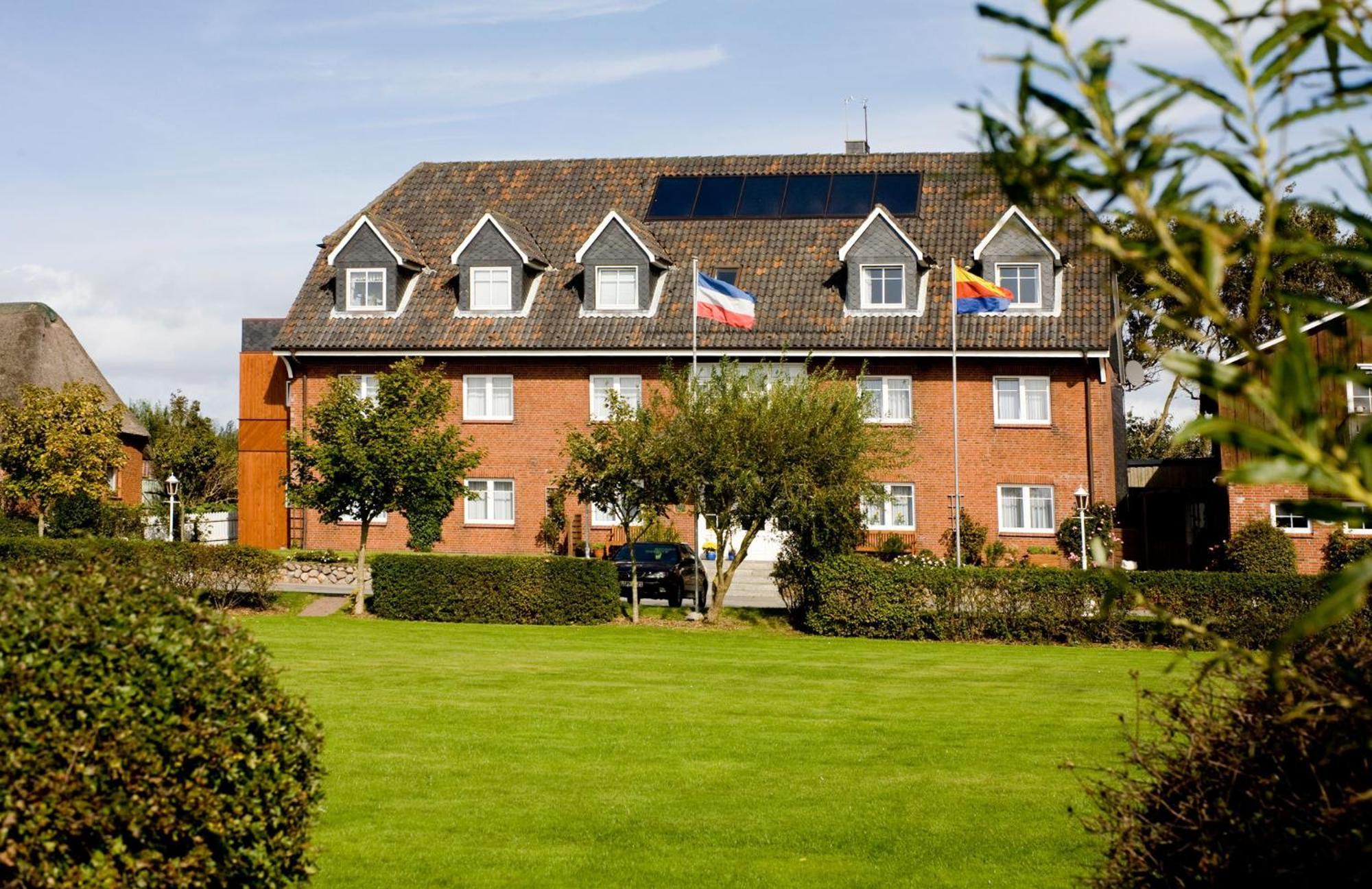 Hotel Kiek Ut Pellworm Exterior photo